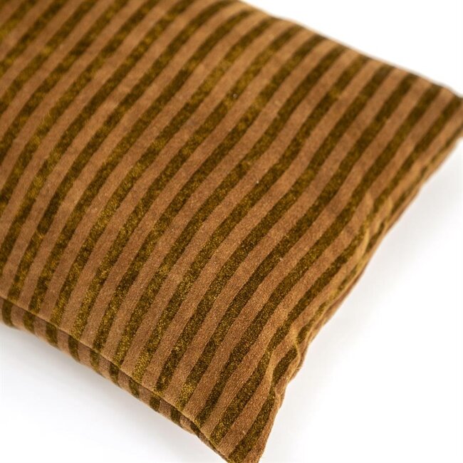 By Boo Kussen Sirun - mosterd