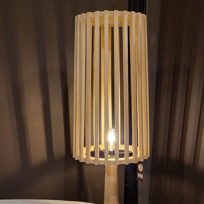 By Boo Vloerlamp Guard – naturel