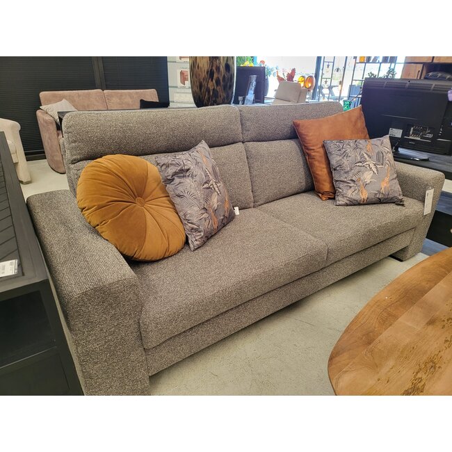 WoonMax Bank Marseille 3 zits Sherlock taupe, hoge rugleuning, brede armleuning - Showroommodel