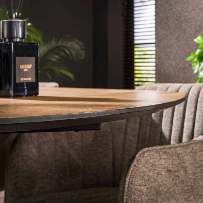 WoonStijl Eetkamertafel 180 organisch visgraat teak - Showroommodel