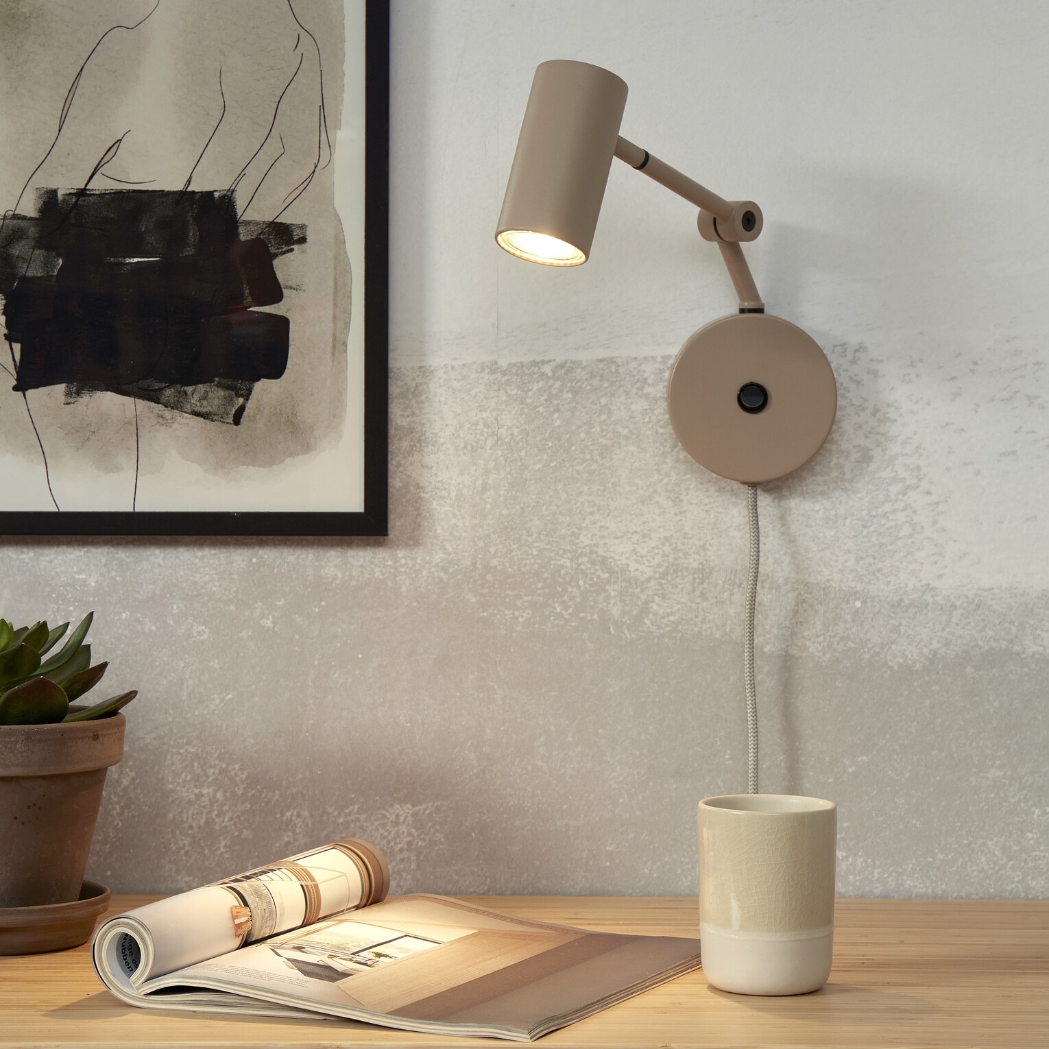 Wandlamp ijzer Montreux zand - Gratis thuisbezorgd - De Woon Winkel