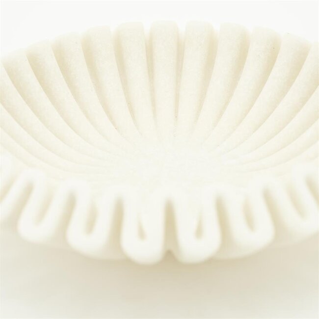 By Boo Schaal Yona klein