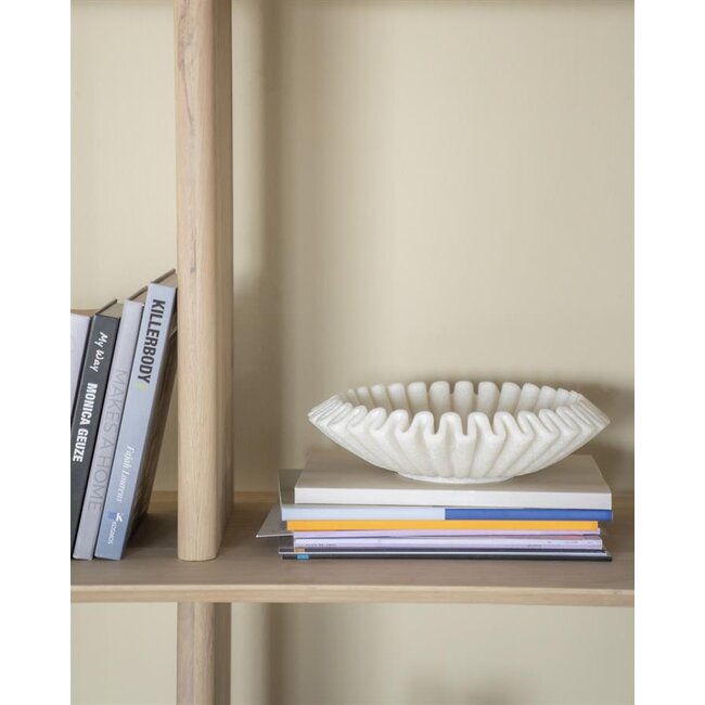 By Boo Schaal Yona klein