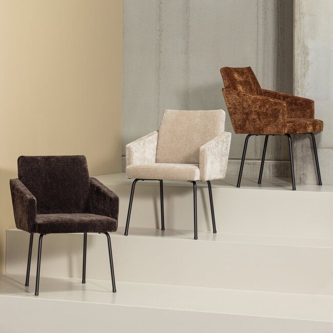 Woood MOUNT eetkamerstoel met armleuning 3D chenille midden bruin