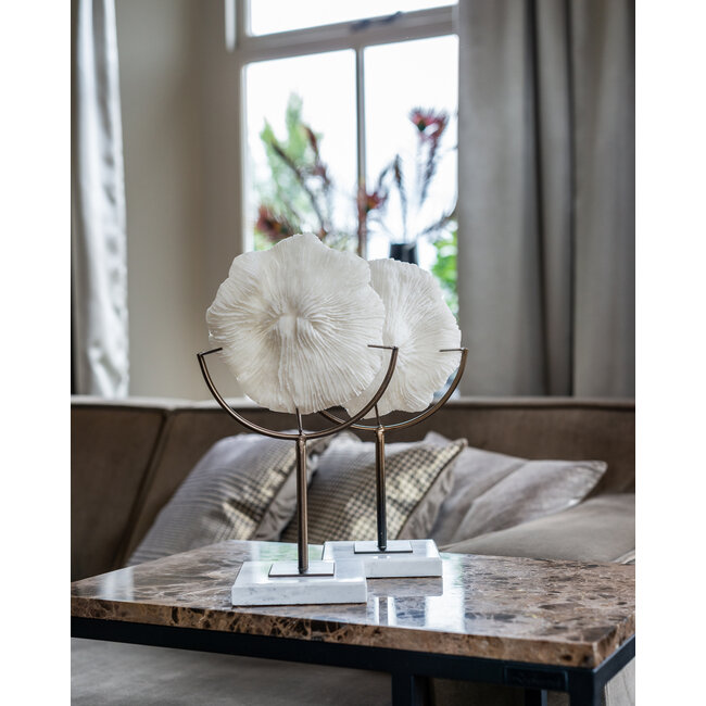 Richmond Interiors  Faux koraal Jada op standaard wit