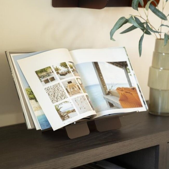 By Boo Boekensteun Booq