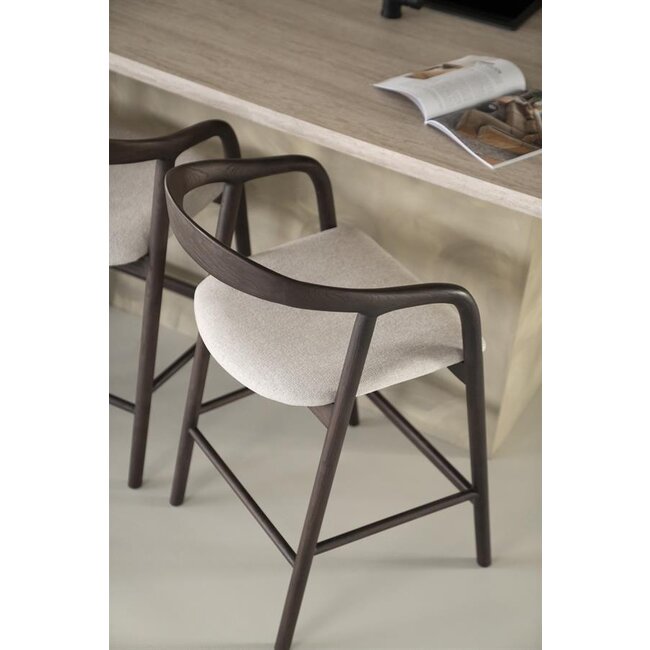 Eleonora Barstoel Rayven - bruin