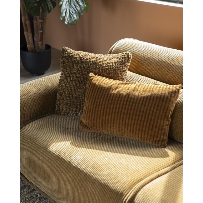 By Boo Kussen Sirun - terracotta