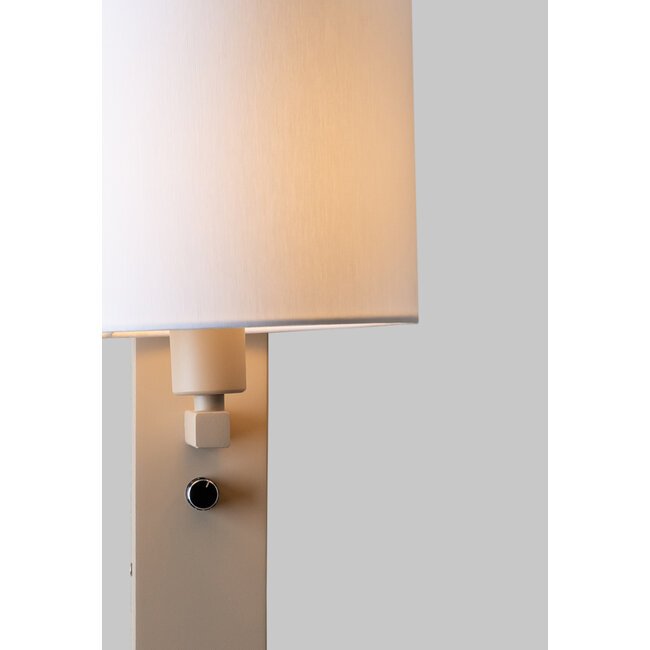 it's about RoMi Wandlamp Florence+leeslamp zand/kap 1815 wit