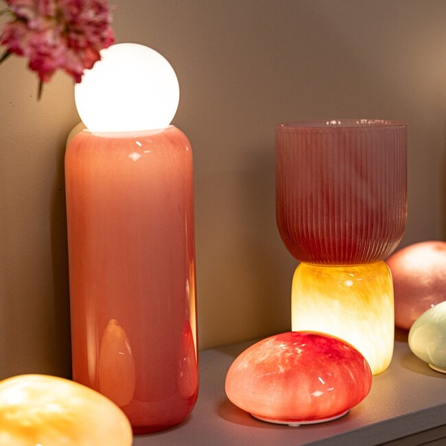 PTMD Alayna roze geribbelde pot met LED-verlichting aan de onderkant