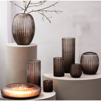 PTMD Vaas Kriste Lichtbruin handgemaakt geribbeld L