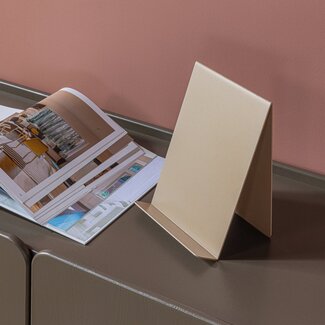 Woood Brook Boekenstandaard Staand Metaal Zand