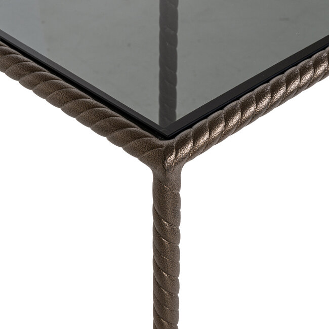 Richmond Interiors  Pilaar Weston gold