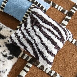 By Boo Kussen Marty - bruin