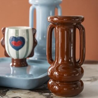 By Boo Vaas Oorah klein - bruin