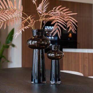 Richmond Interiors  Vaas Jamey groot Bruin