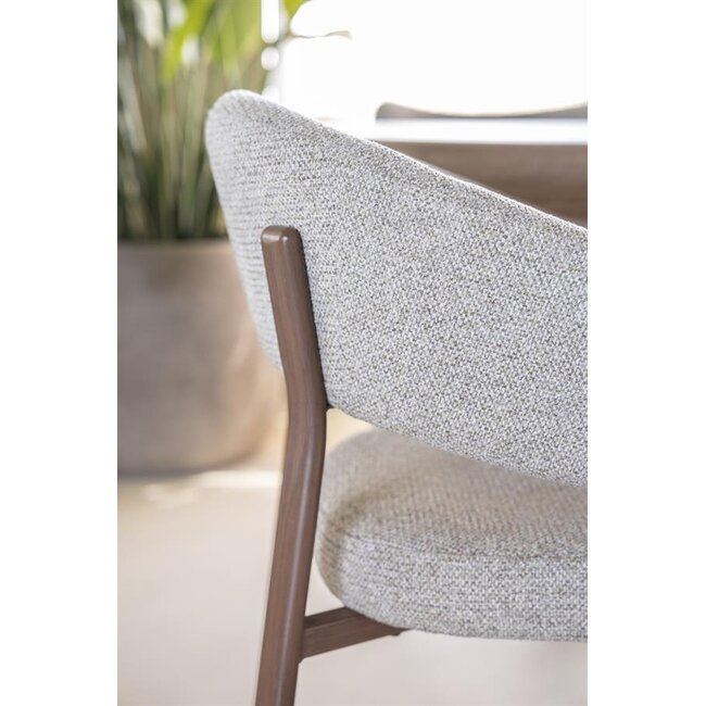 By Boo Eetkamerstoel Sedia with armrest - bruin