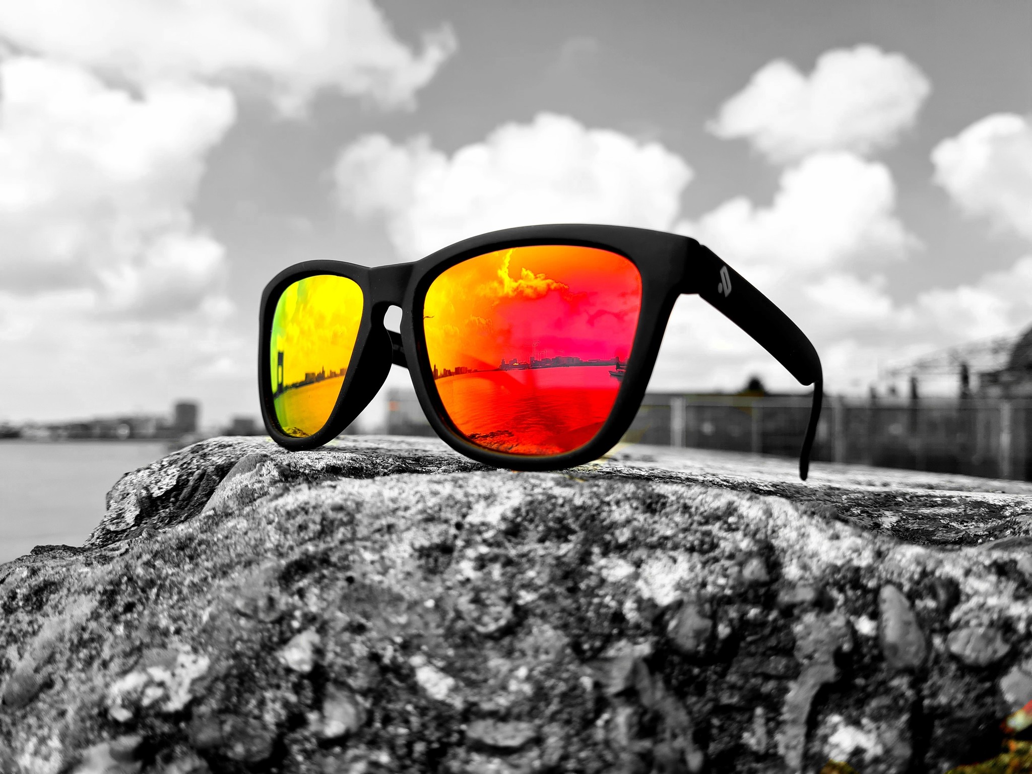 Bescherm jezelf tegen de laaghangende zon en zoek hier je gepolariseerde zonnebril uit