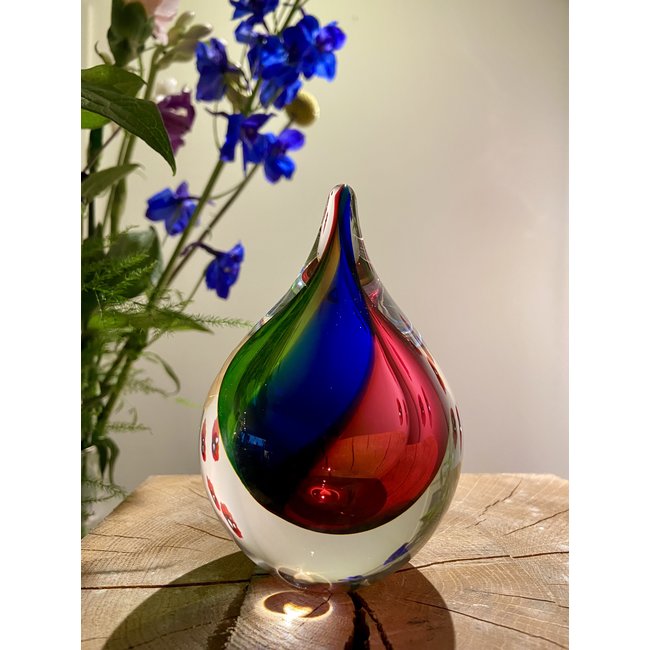 Wunderschön gefärbter Leerdam Tropfen