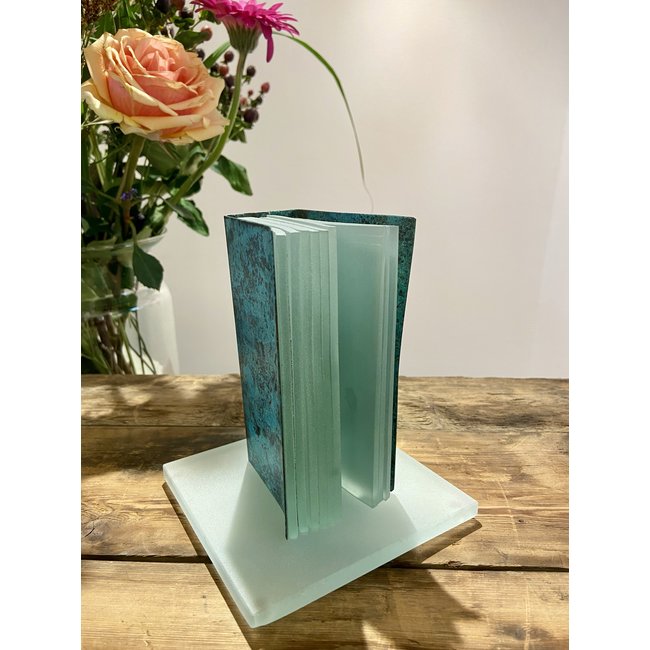 Glazen Boekje met Messing Omslag – Limited Edition
