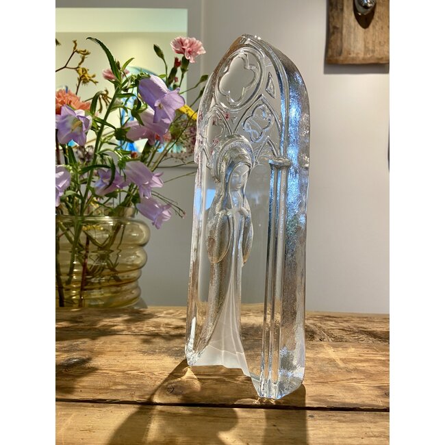 Kristall-Skulptur „Madonna“ nach dem Design von Mats Jonasson