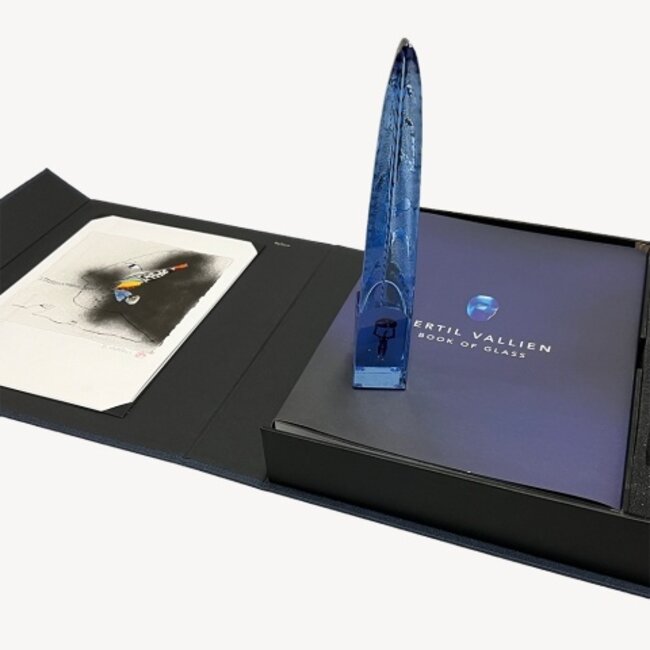 Kosta Boda Bertil Vallien 60 Jahre Glaskünstler - Buch, 2. Ausgabe mit Briefbeschwerer