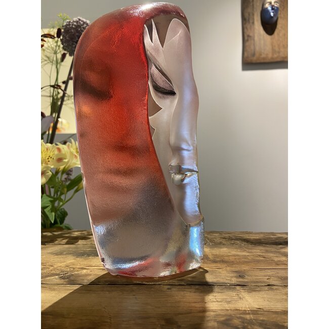 Masquerade – glaskunst sculptuur van Mats Jonasson