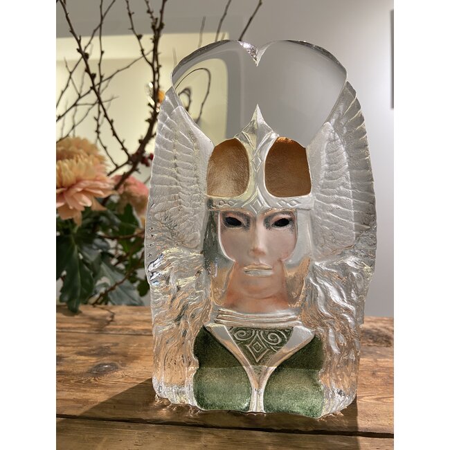 Kristall-Skulptur „Valkyria“ – handgefertigt von Mats Jonasson