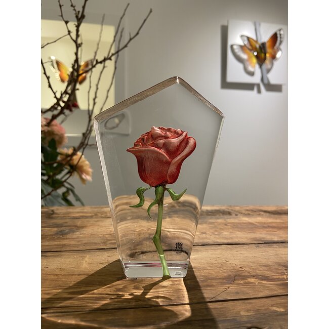 Rose im Kristall – Mats Jonasson Glaskunst