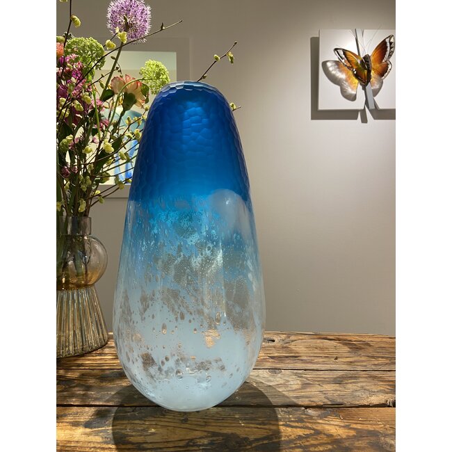 Frozen Wave – Geblazen Glazen Vaas met geslepen patroon