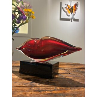 Lennart Nissmark Flame of Love – Symbolische Kus in Kristal