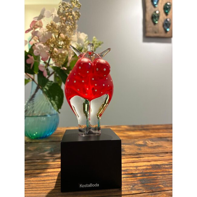 Kosta Boda 'Happy Dip Red' – Limited Art Crystal by Kjell Engman