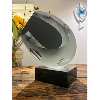 Glaskunst 'Reflectie in Stilte'