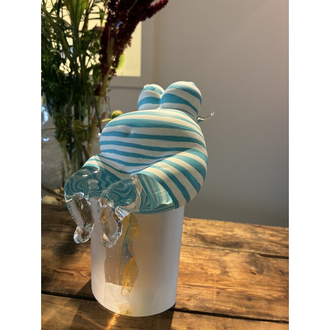 Kjell Engman dame in gestreept badpak – Uniek Scandinavische glaskunst Kosta Boda