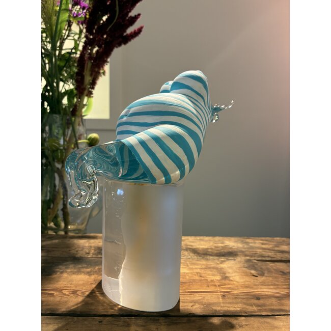 Kjell Engman „Dame im gestreiften Badeanzug” – einzigartige skandinavische Glaskunst Kosta Boda