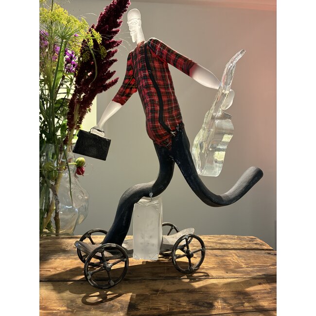 Kjell Engman – „Forever Young” | Einzigartige Skulptur von Kosta Boda – Symbol für Jugendlichkeit und Lebensfreude