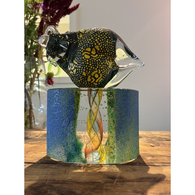 Kjell Engman – „Traum in Gelb” vvoller Lebensfreude und Licht, getragen von einer Spirale aus Farben