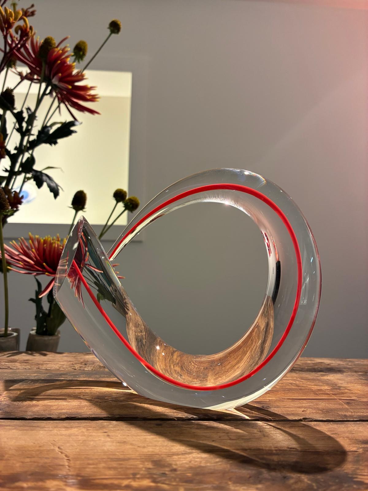 Handgemaakt Kristallen Kunstobject met Rood Levenspad - Symboliek van