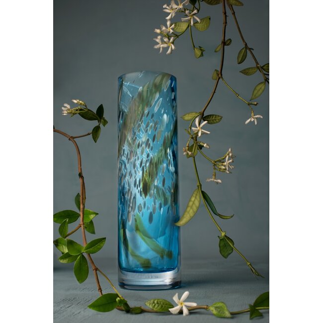 Vase „Mandelblüte“ – mundgeblasene Glaskunst, eine Hommage an Vincent van Gogh