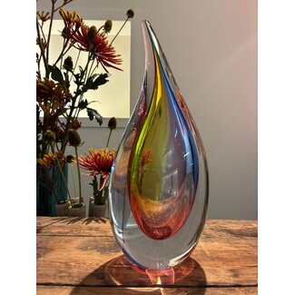 Kristallen Droom – Elegantie in Kleur en Licht