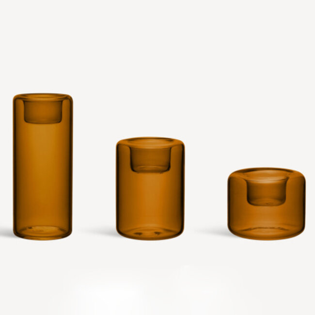 Happy – Designset aus 3 handgefertigten Kristall-Teelichthaltern von Kosta Boda | Harmonisches skandinavisches Lichtspiel