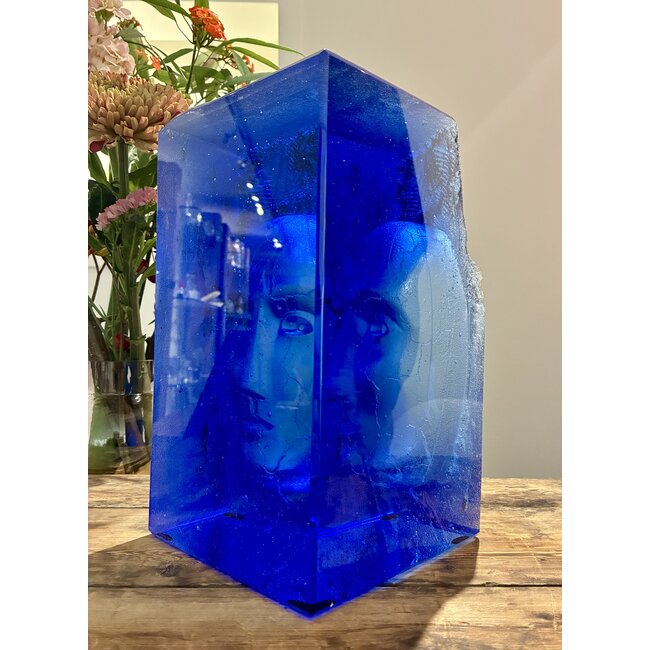 Kosta Boda Unica – blaue Kristallskulptur von Bertil Vallien