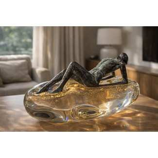 Overvloed – Vrouwelijke kracht in brons en glas