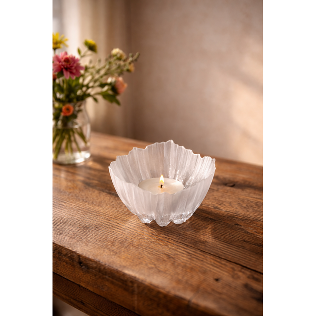 Weißer Teelichthalter „Anemone“ aus Kristallglas