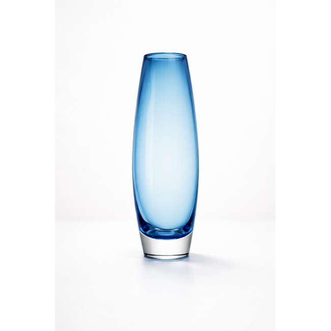 Monday Blue – Mundgeblasene Kristallvase in tiefem Blau aus der Kollektion Days