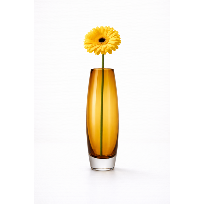 Tuesday Giving – Handgeblasene Kristallvase in warmem Amber aus der Kollektion Days