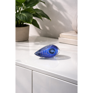 Blauwe spiraal in Kristal met Zuurstofbel als Eyecatcher