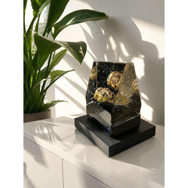 Kosta Boda Bertil Vallien House Gold