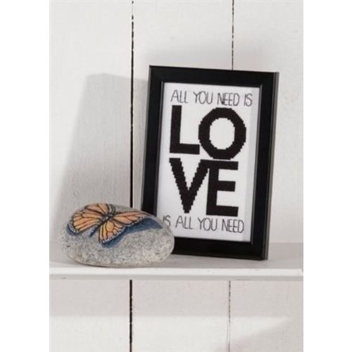 Permin Permin borduurpakket Love is all you need 13-7331