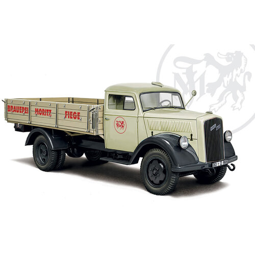 Italeri Italeri Kfz. 12 Horch 901 typ 4Italeri Opel Blitz Classic